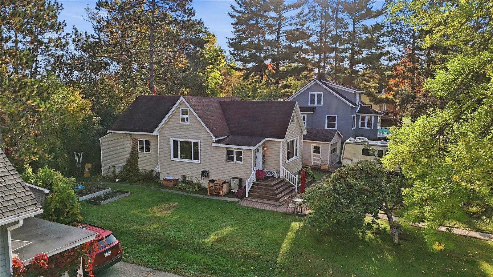 1933 single family home for sale at 106 Hartley Street in Coleraine, MN — 3 bed, 1 bath (photo 23 of 32)