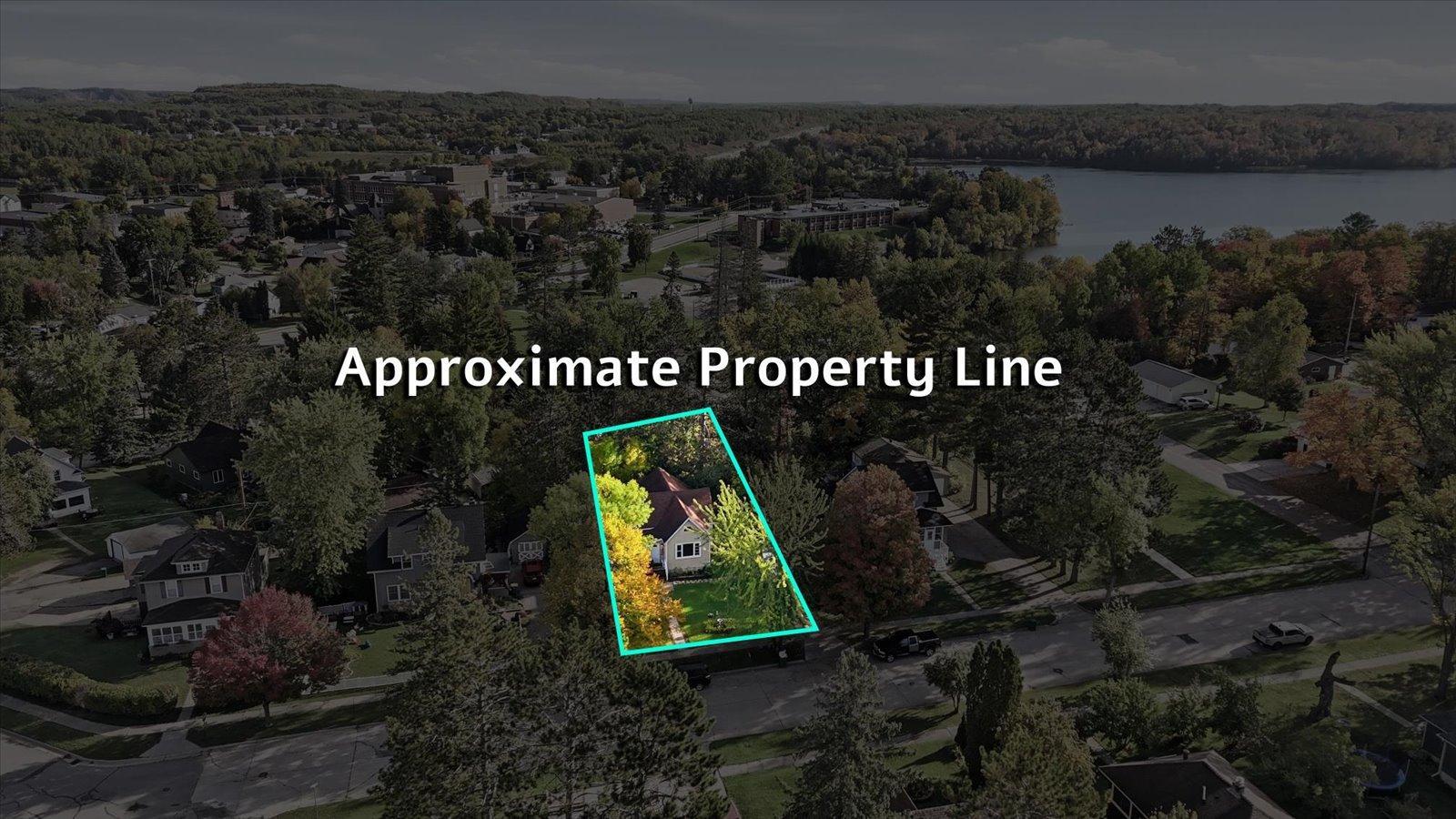 1933 single family home for sale at 106 Hartley Street in Coleraine, MN — 3 bed, 1 bath (photo 27 of 32)