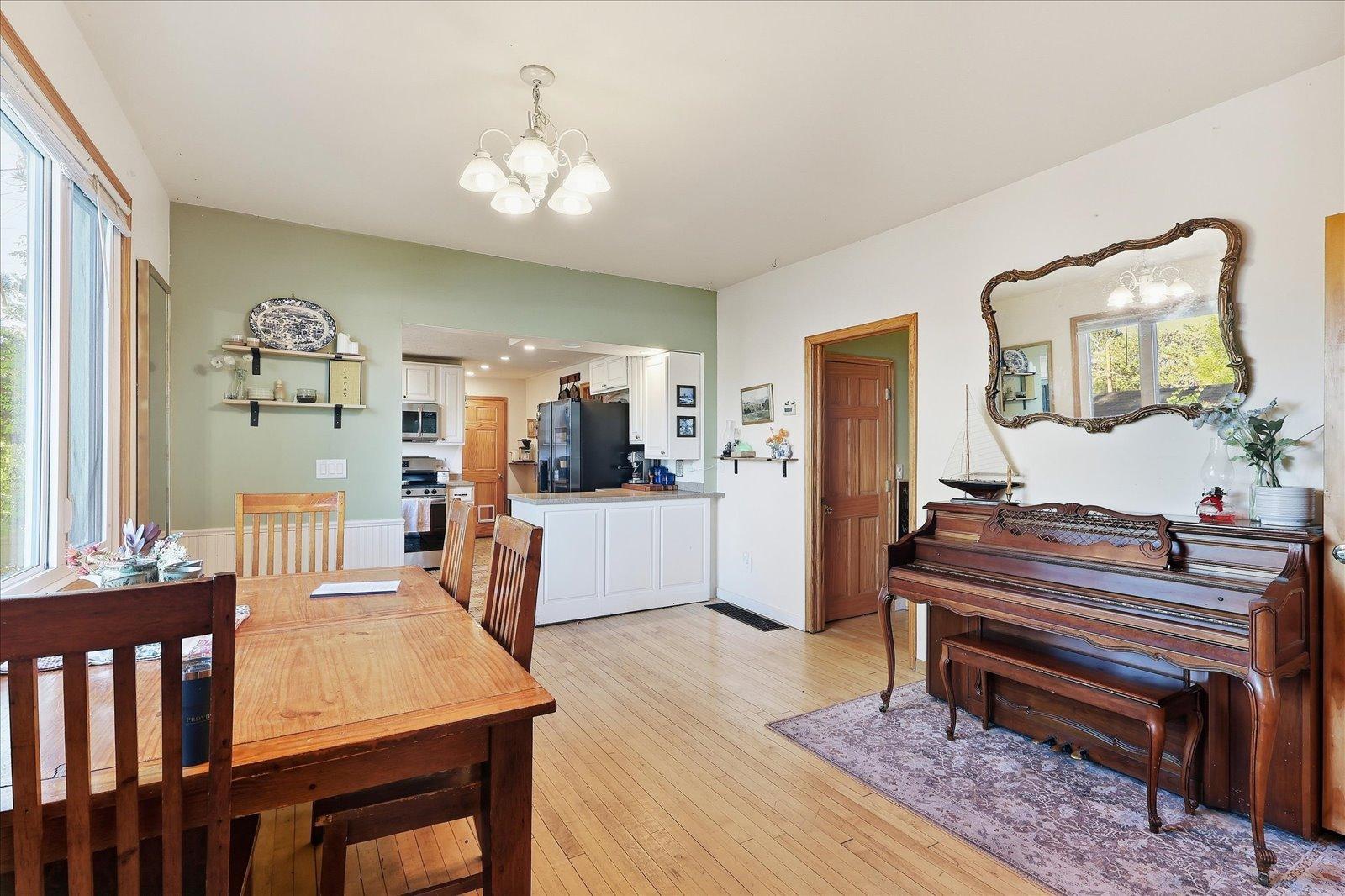 1933 single family home for sale at 106 Hartley Street in Coleraine, MN — 3 bed, 1 bath (photo 4 of 32)