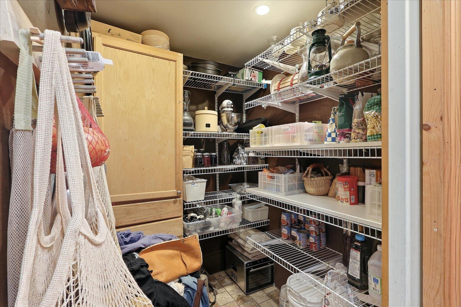 1933 single family home for sale at 106 Hartley Street in Coleraine, MN — 3 bed, 1 bath (photo 7 of 32)