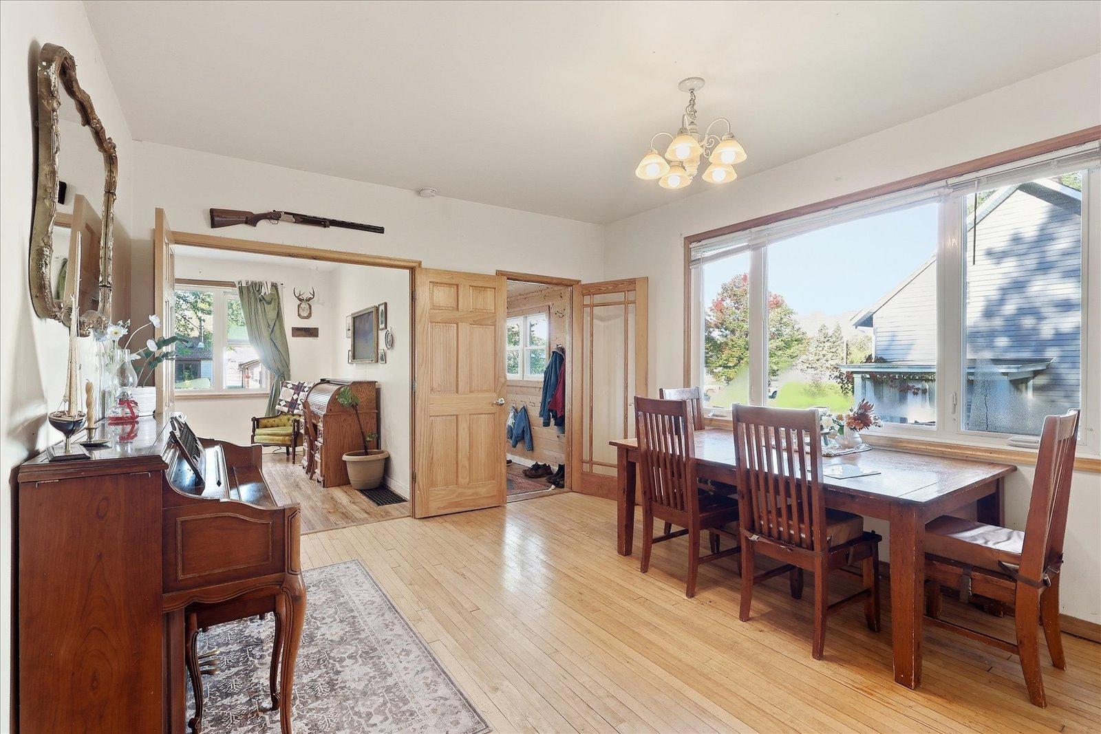 1933 single family home for sale at 106 Hartley Street in Coleraine, MN — 3 bed, 1 bath (photo 8 of 32)