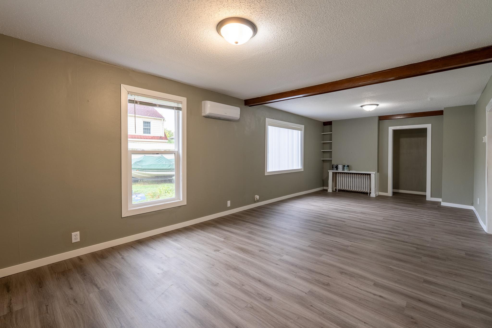 1920 single family home for sale at 415 3rd Avenue S in Moorhead, MN — 6 bed, 3 bath (photo 12 of 45)