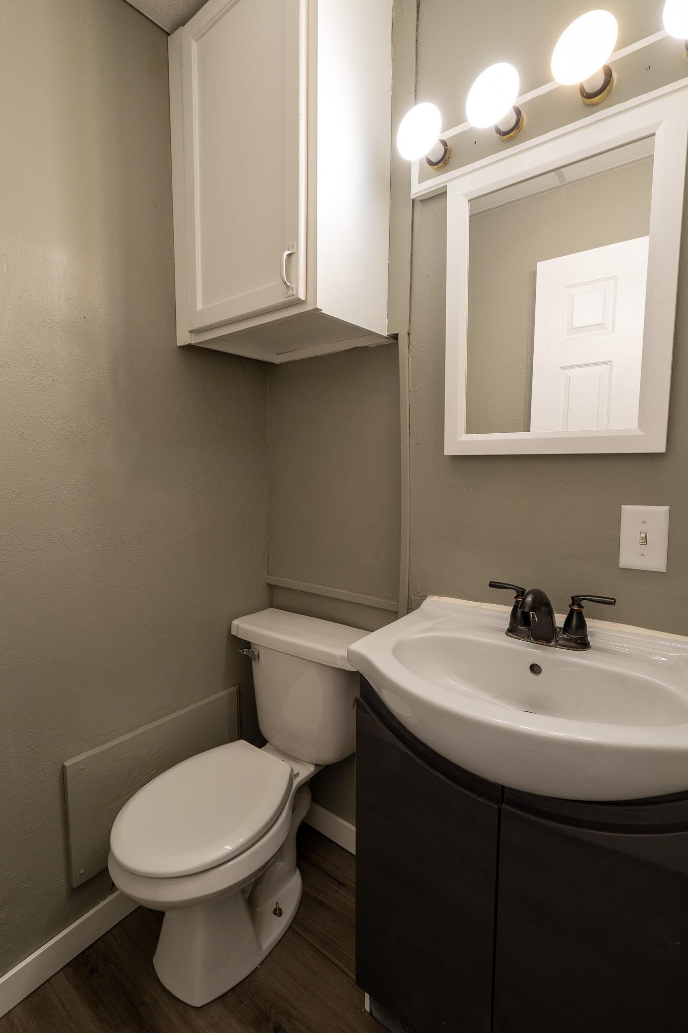 1920 single family home for sale at 415 3rd Avenue S in Moorhead, MN — 6 bed, 3 bath (photo 30 of 45)