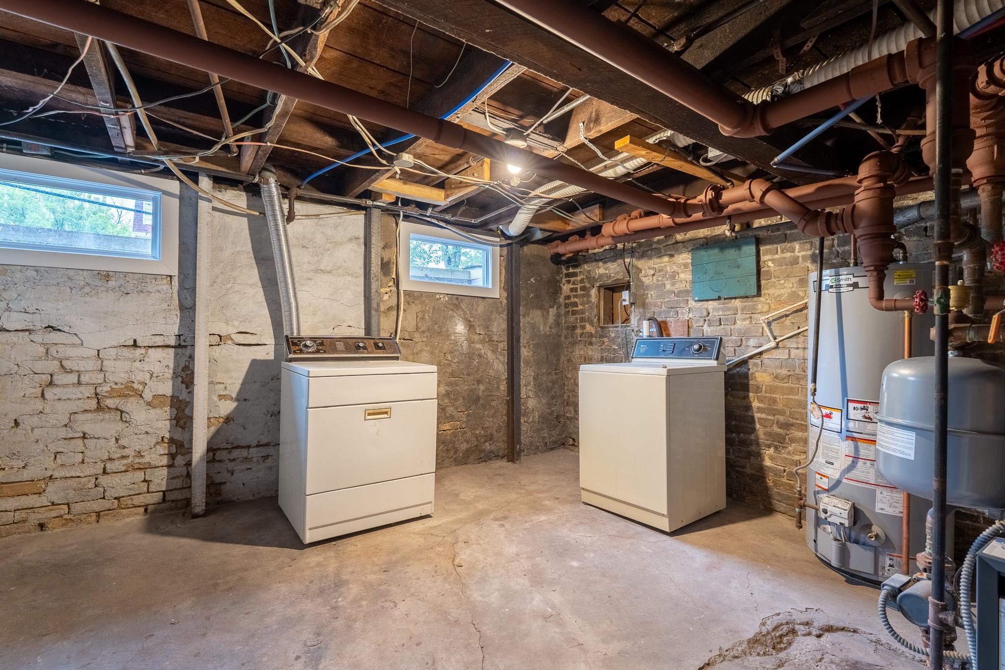 1920 single family home for sale at 415 3rd Avenue S in Moorhead, MN — 6 bed, 3 bath (photo 42 of 45)