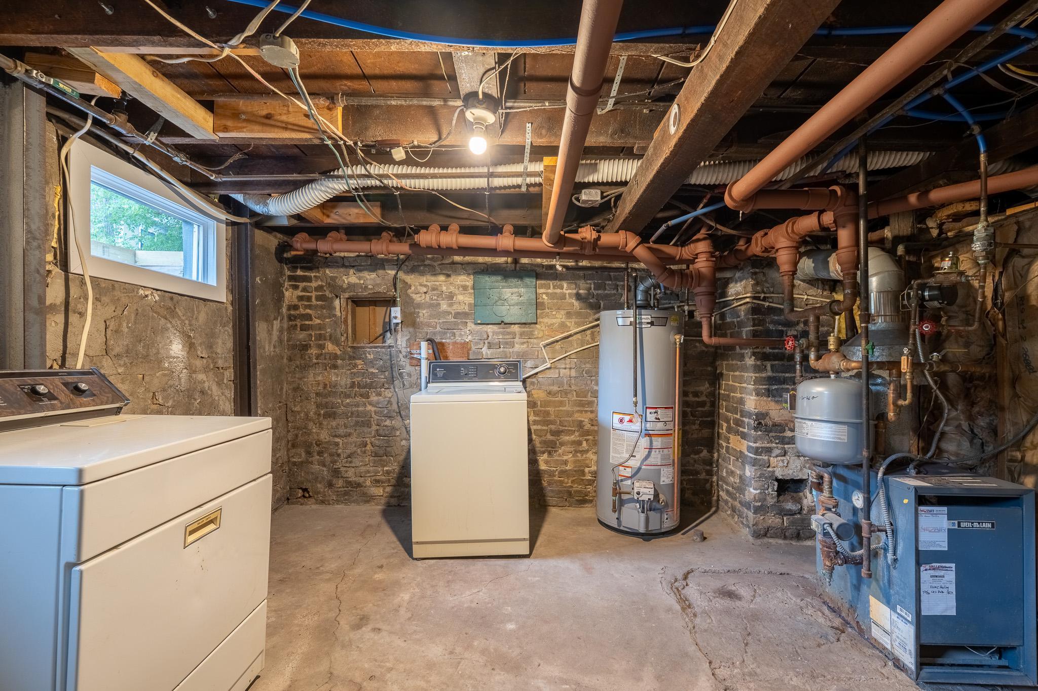 1920 single family home for sale at 415 3rd Avenue S in Moorhead, MN — 6 bed, 3 bath (photo 43 of 45)