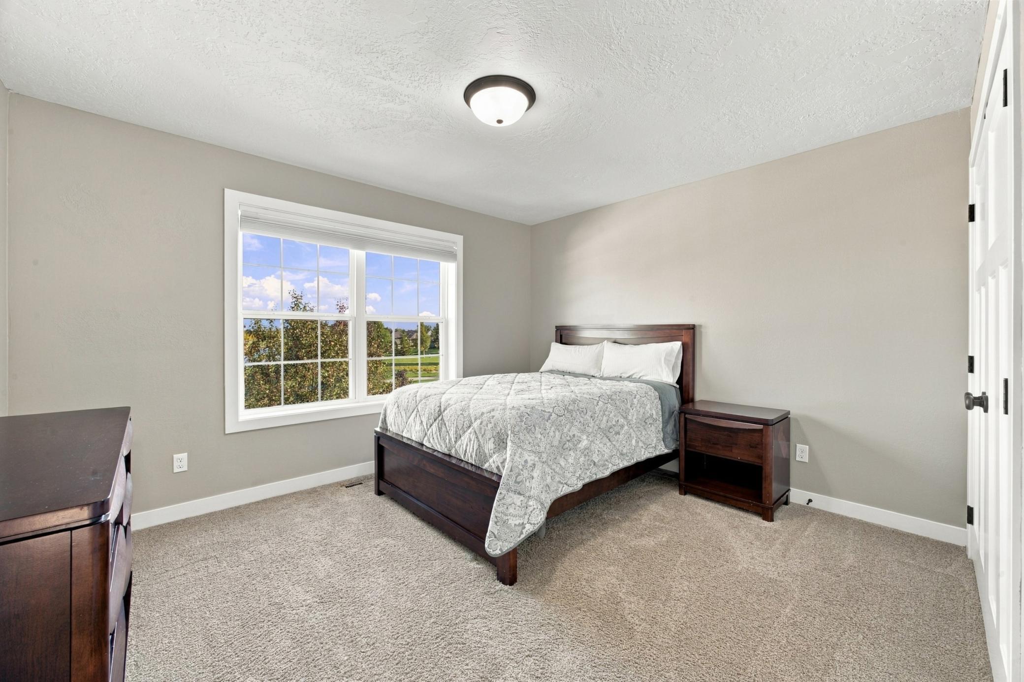 2011 single family home for sale at 4914 Loden Court S in Fargo, ND — 5 bed, 4 bath (photo 23 of 51)