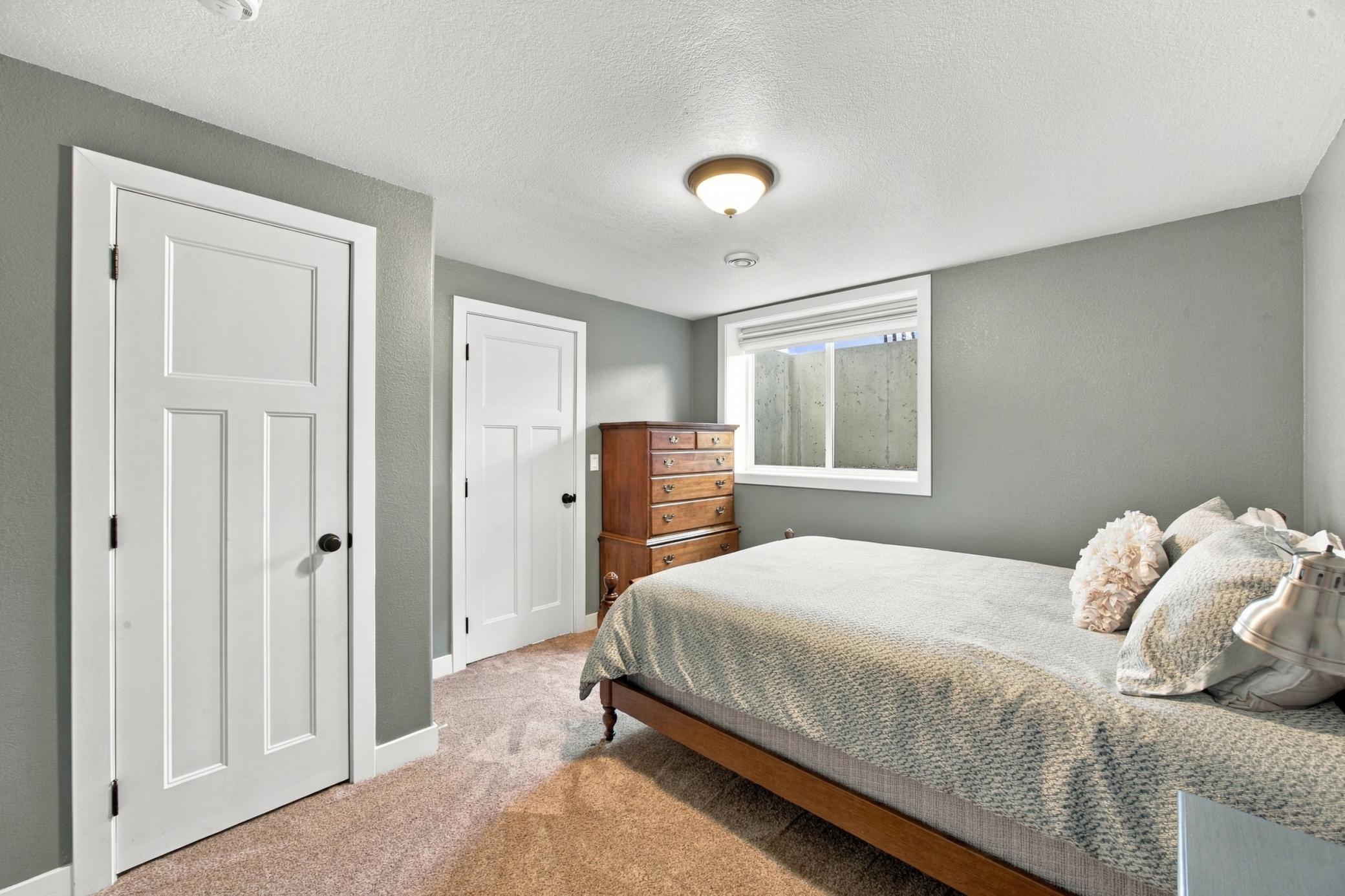 2011 single family home for sale at 4914 Loden Court S in Fargo, ND — 5 bed, 4 bath (photo 31 of 51)
