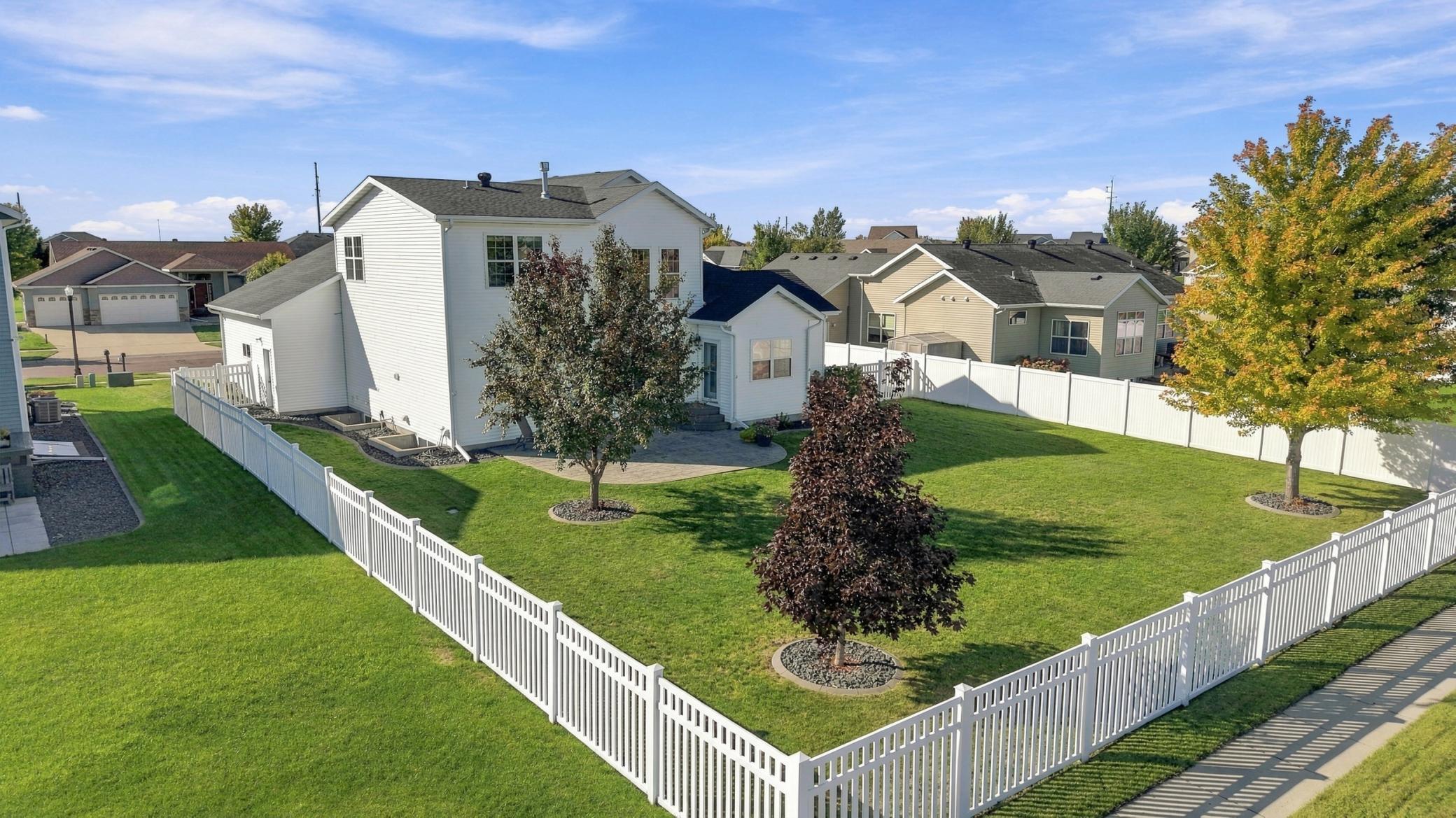 2011 single family home for sale at 4914 Loden Court S in Fargo, ND — 5 bed, 4 bath (photo 40 of 51)