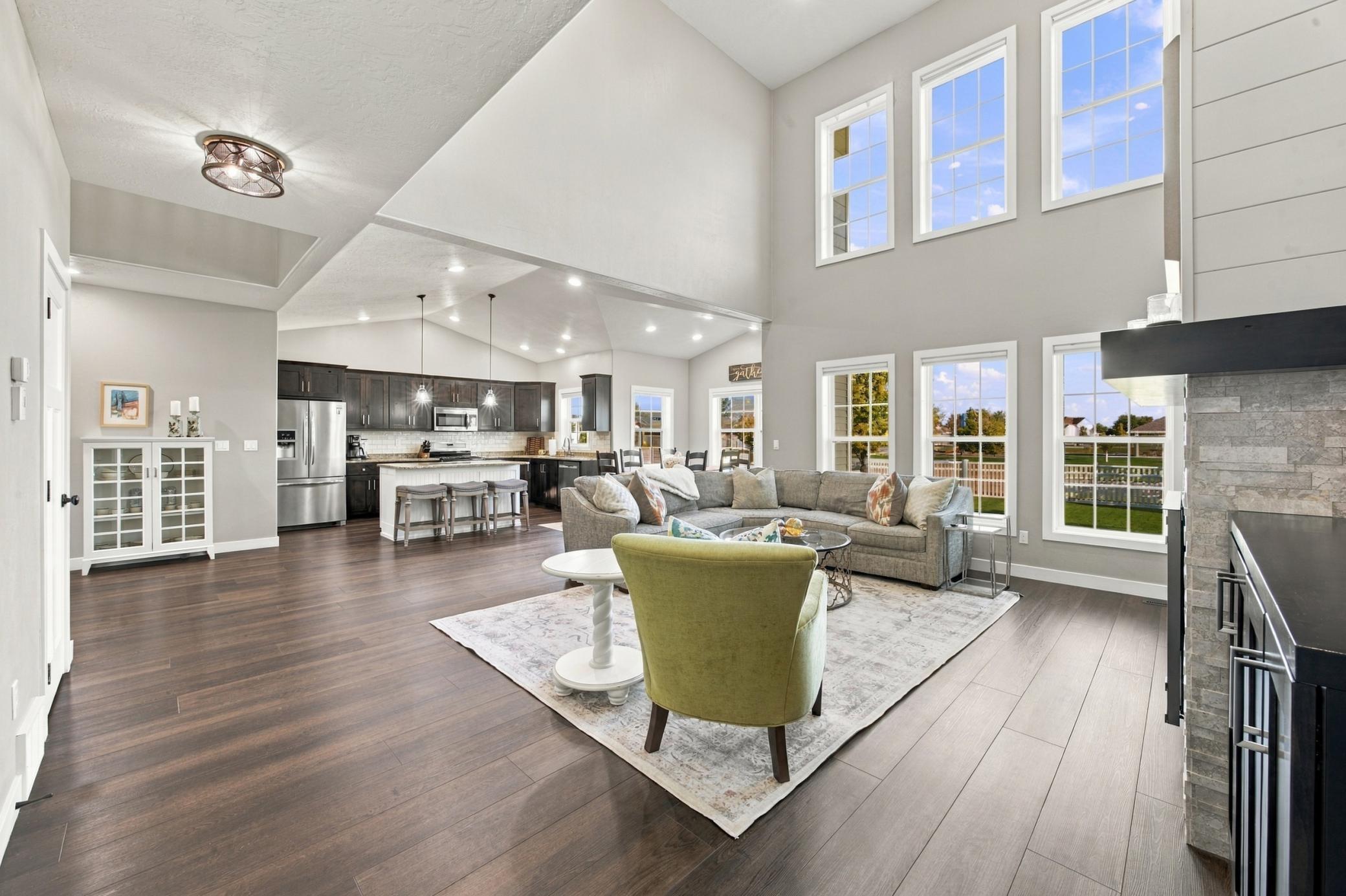 2011 single family home for sale at 4914 Loden Court S in Fargo, ND — 5 bed, 4 bath (photo 8 of 51)