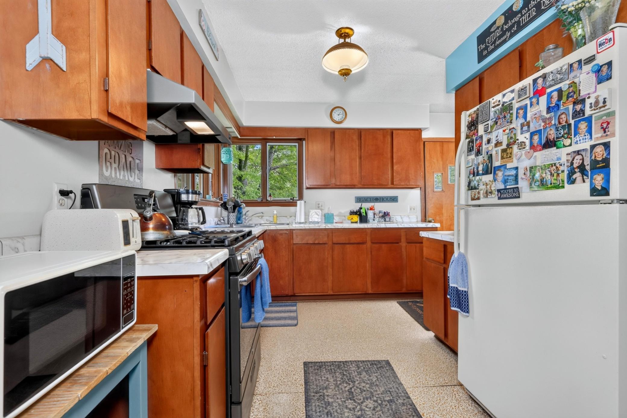 1968 single family home for sale at 20240 N Shallow Lake Road in Warba, MN — 3 bed, 1 bath (photo 12 of 59)