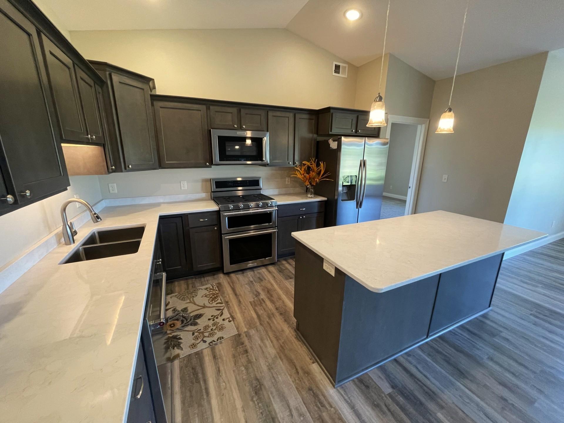 2018 single family home for sale at 2008 Whiting Road NW, Unit 8 in Bemidji, MN — 3 bed, 2 bath (photo 5 of 27)