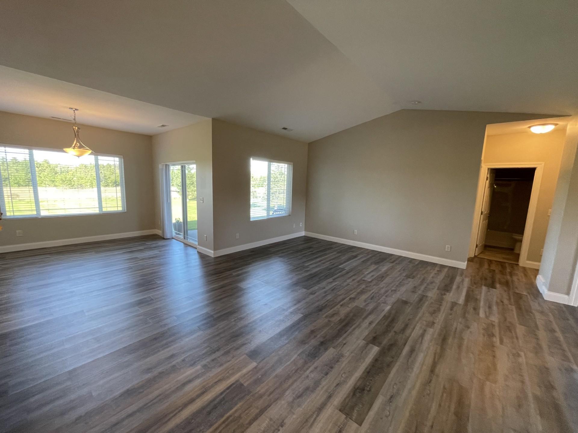 2018 single family home for sale at 2008 Whiting Road NW, Unit 8 in Bemidji, MN — 3 bed, 2 bath (photo 6 of 27)