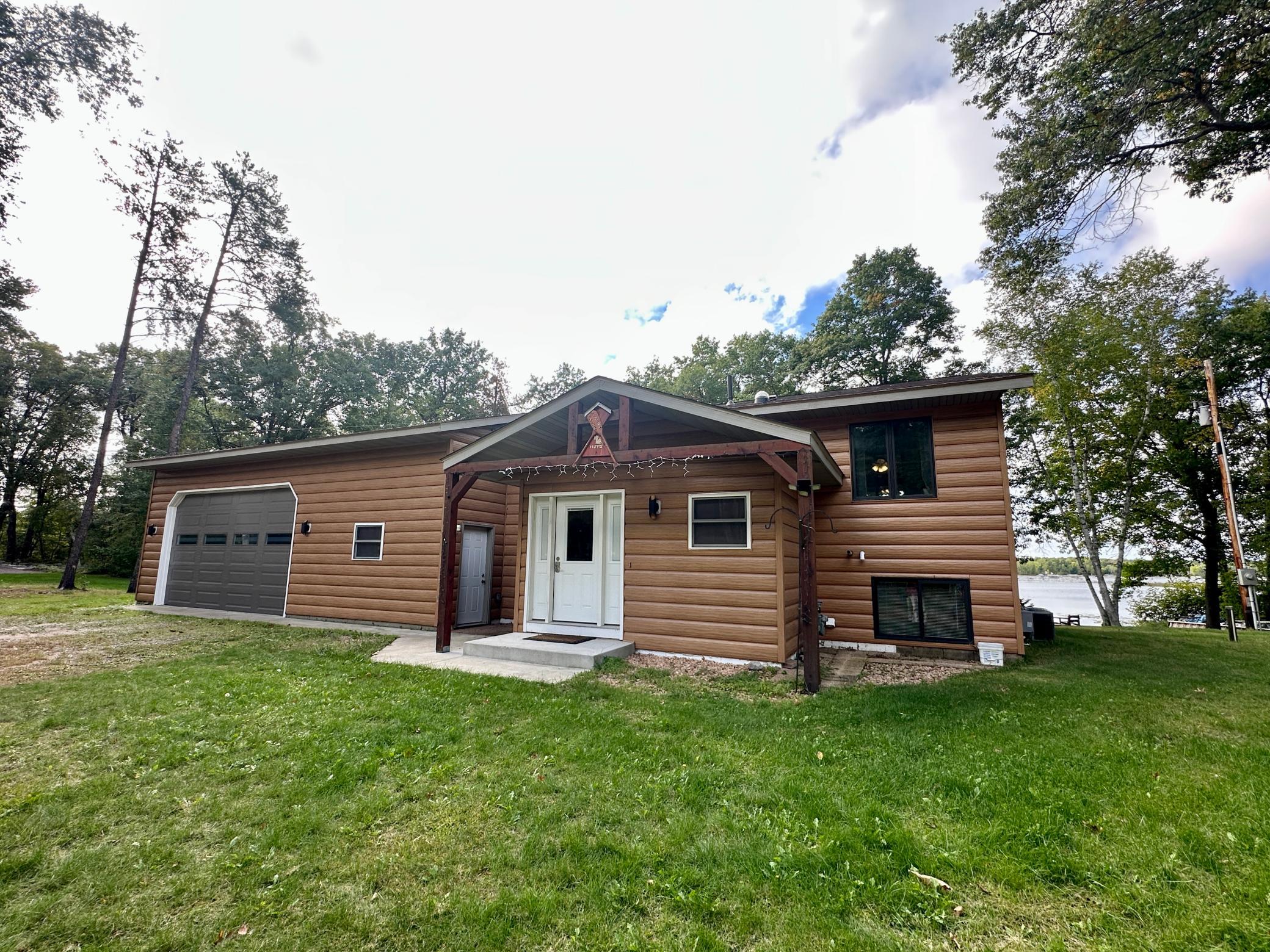 1974 single family home for sale at 29289 Surfland Road in Merrifield, MN — 2 bed, 2 bath (photo 3 of 24)