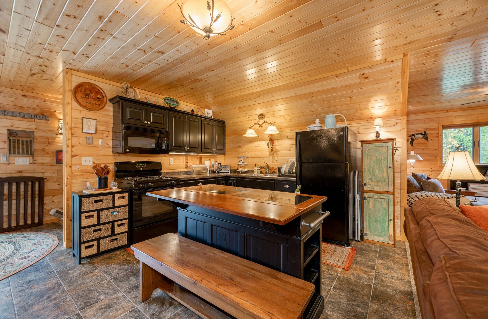 2012 single family home for sale at 46507 Hartley Lake Road in Bovey, MN — 4 bed, 2 bath (photo 21 of 77)