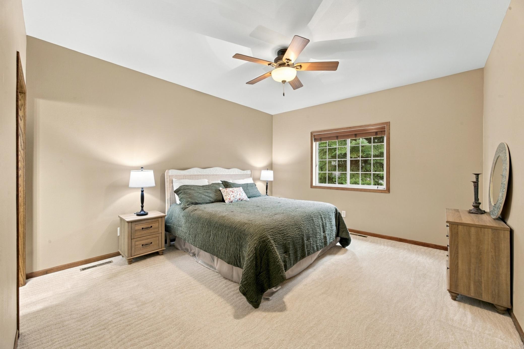 2011 single family home for sale at 4366 Redwood Lane S in Fargo, ND — 2 bed, 2 bath (photo 12 of 23)
