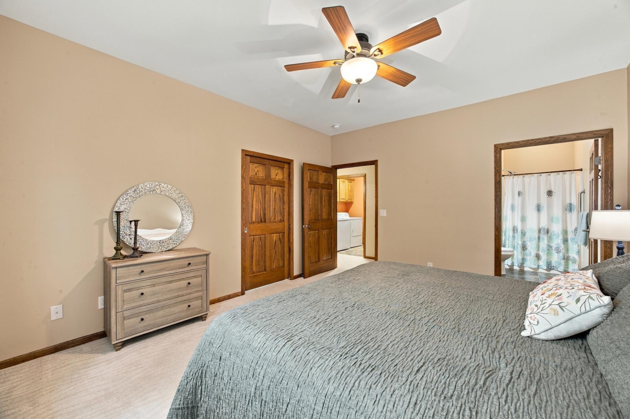2011 single family home for sale at 4366 Redwood Lane S in Fargo, ND — 2 bed, 2 bath (photo 13 of 23)