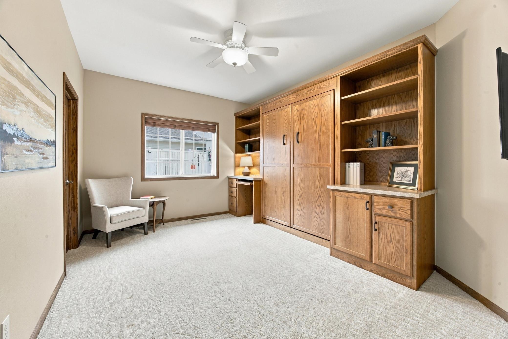 2011 single family home for sale at 4366 Redwood Lane S in Fargo, ND — 2 bed, 2 bath (photo 16 of 23)