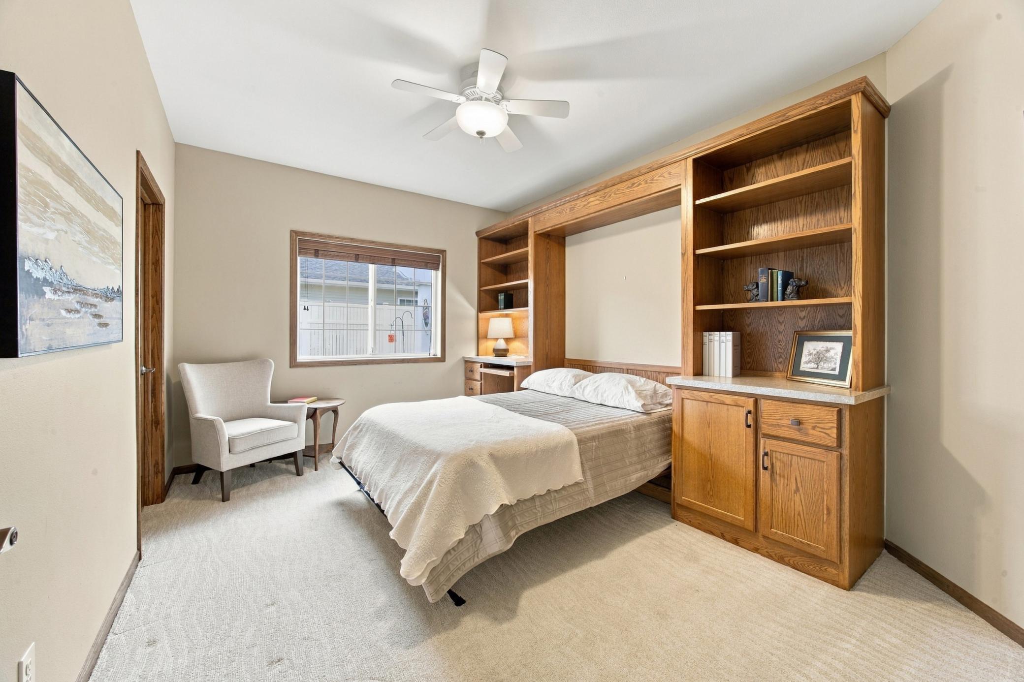 2011 single family home for sale at 4366 Redwood Lane S in Fargo, ND — 2 bed, 2 bath (photo 17 of 23)