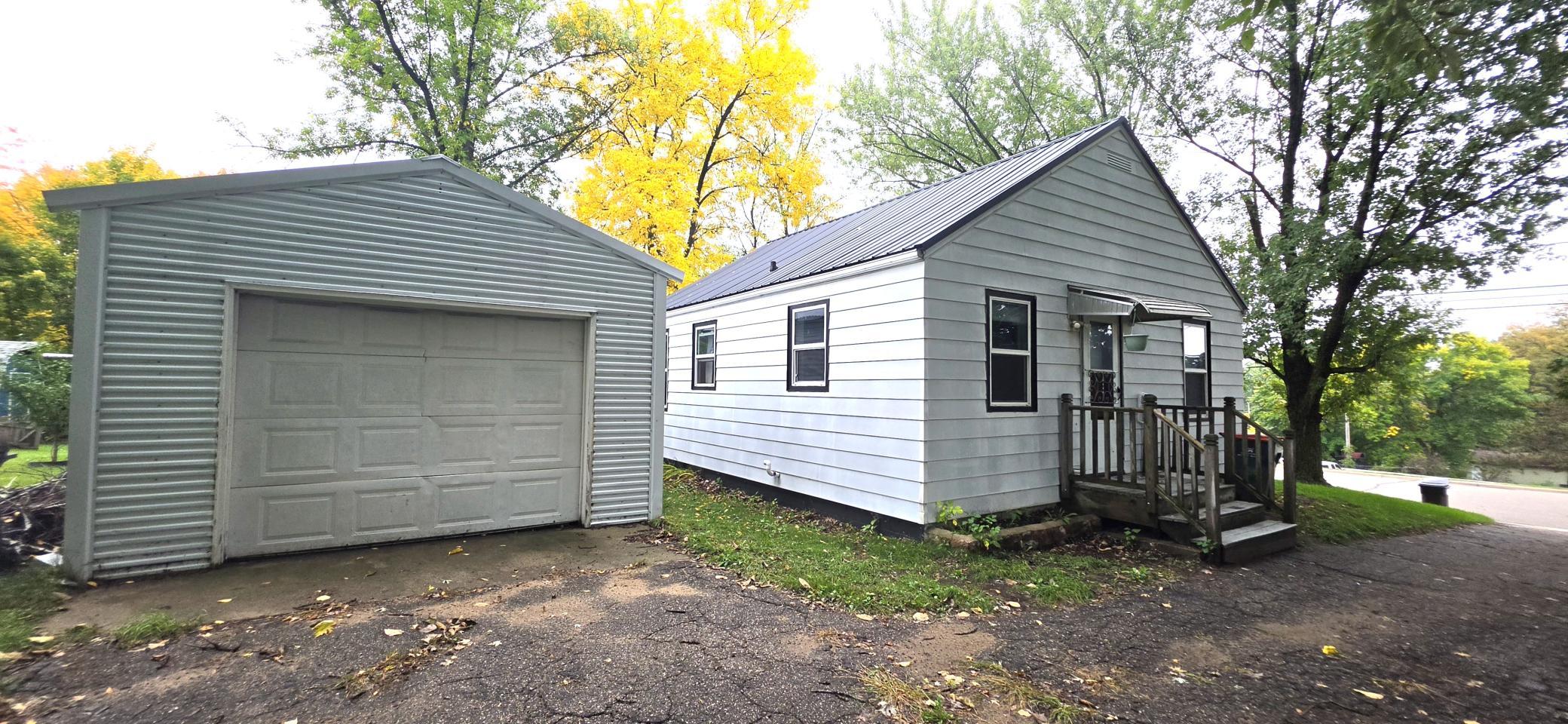 1948 single family home for sale at 320 7th Street W in Browerville, MN — 2 bed, 1 bath (photo 2 of 12)