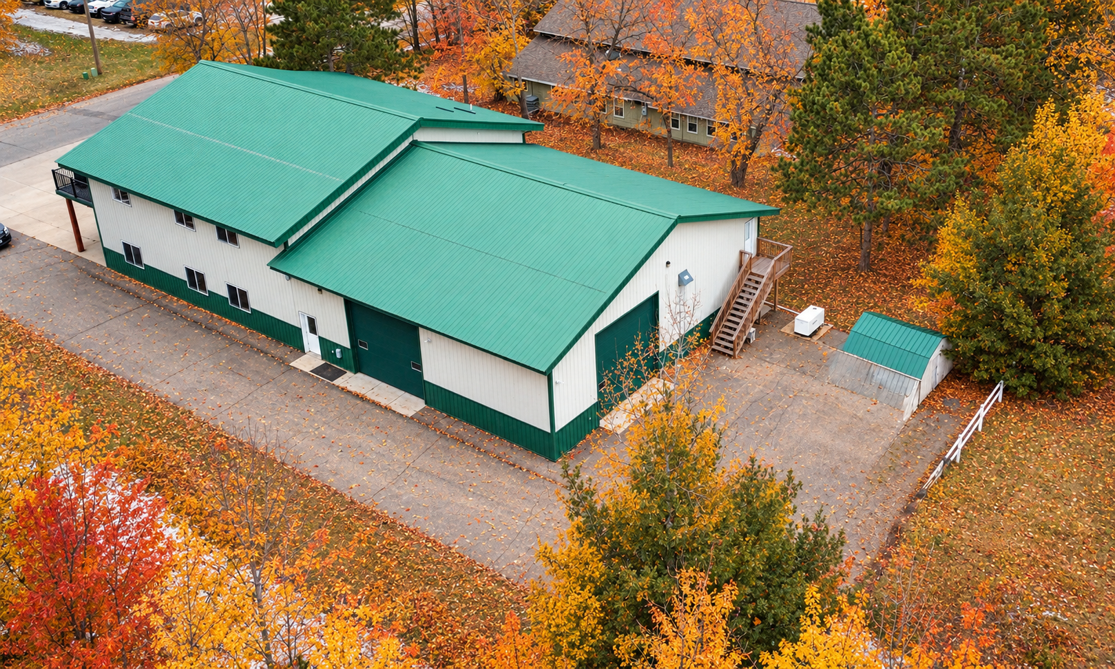 2001 single family home for sale at 30694 Olson Street in Pequot Lakes, MN — 6 bed, 4 bath (photo 2 of 34)