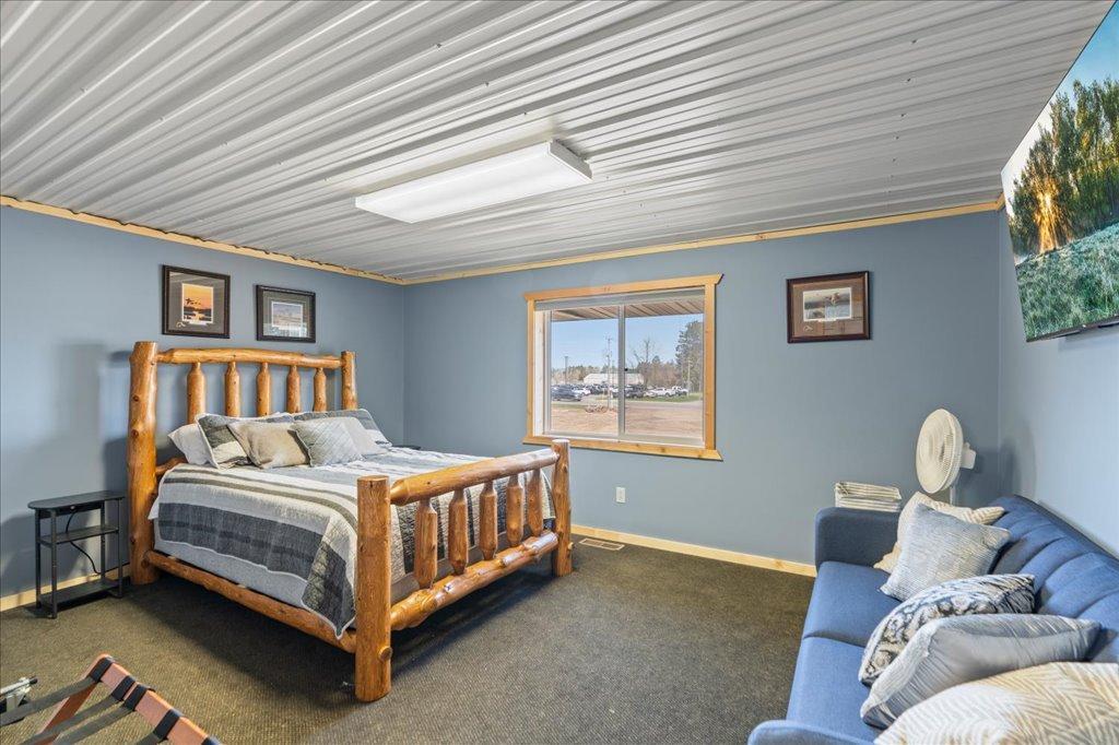 2001 single family home for sale at 30694 Olson Street in Pequot Lakes, MN — 6 bed, 4 bath (photo 11 of 34)