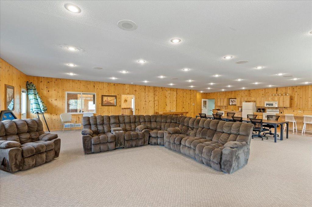 2001 single family home for sale at 30694 Olson Street in Pequot Lakes, MN — 6 bed, 4 bath (photo 24 of 34)