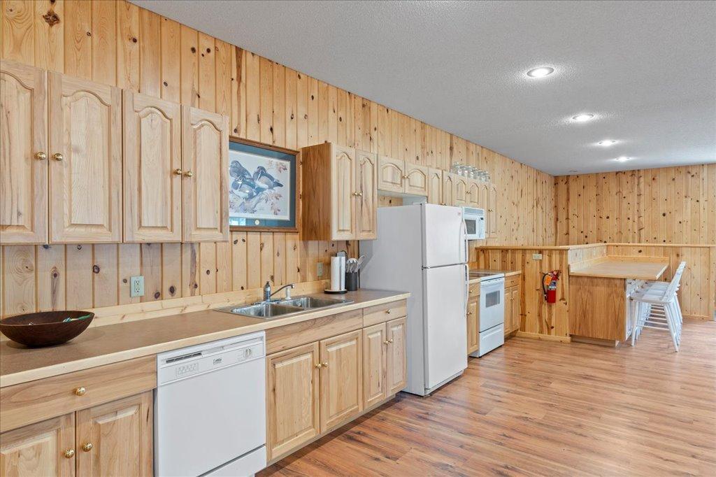2001 single family home for sale at 30694 Olson Street in Pequot Lakes, MN — 6 bed, 4 bath (photo 27 of 34)