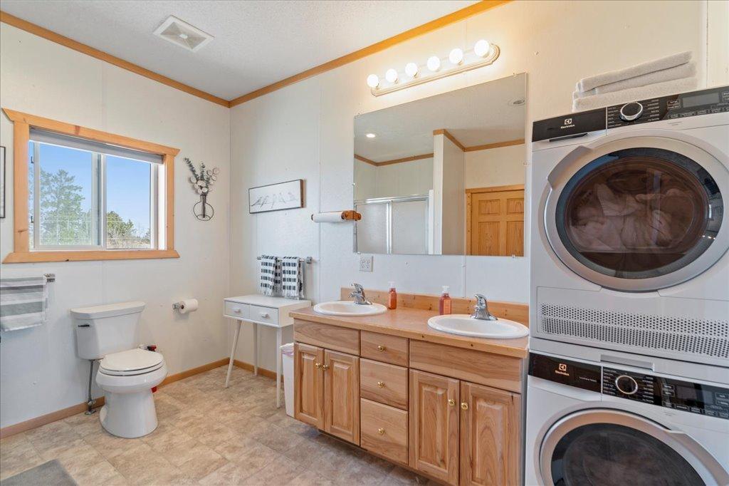 2001 single family home for sale at 30694 Olson Street in Pequot Lakes, MN — 6 bed, 4 bath (photo 31 of 34)