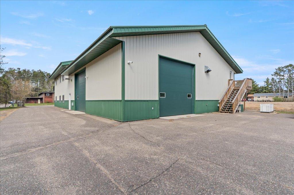 2001 single family home for sale at 30694 Olson Street in Pequot Lakes, MN — 6 bed, 4 bath (photo 5 of 34)