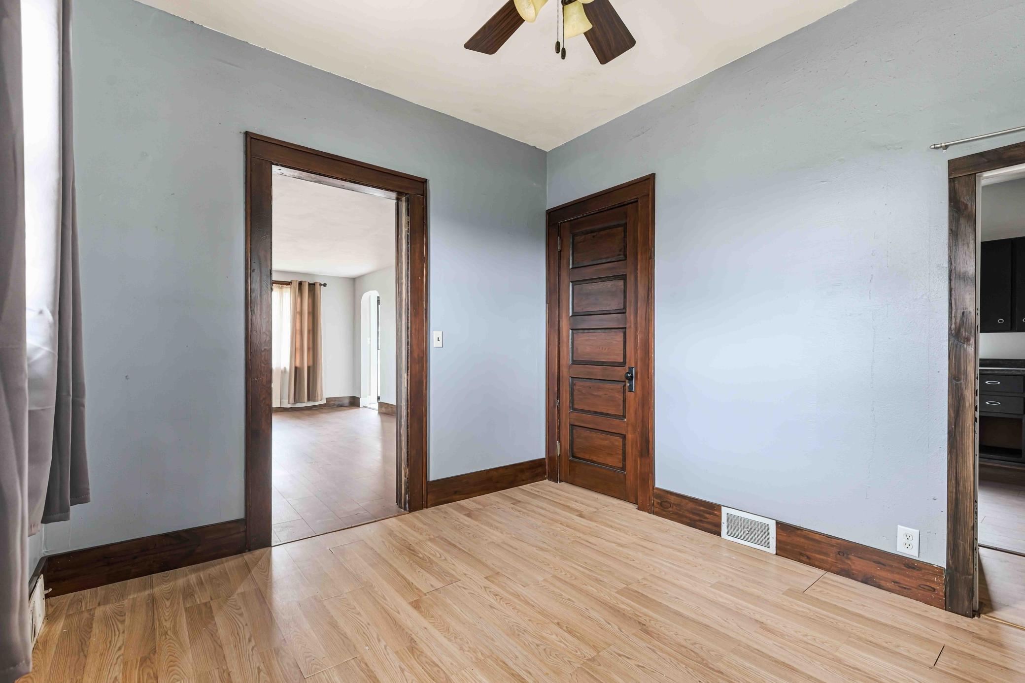 1912 single family home for sale at 840 Elm Street in Kindred, ND — 2 bed, 2 bath (photo 15 of 29)
