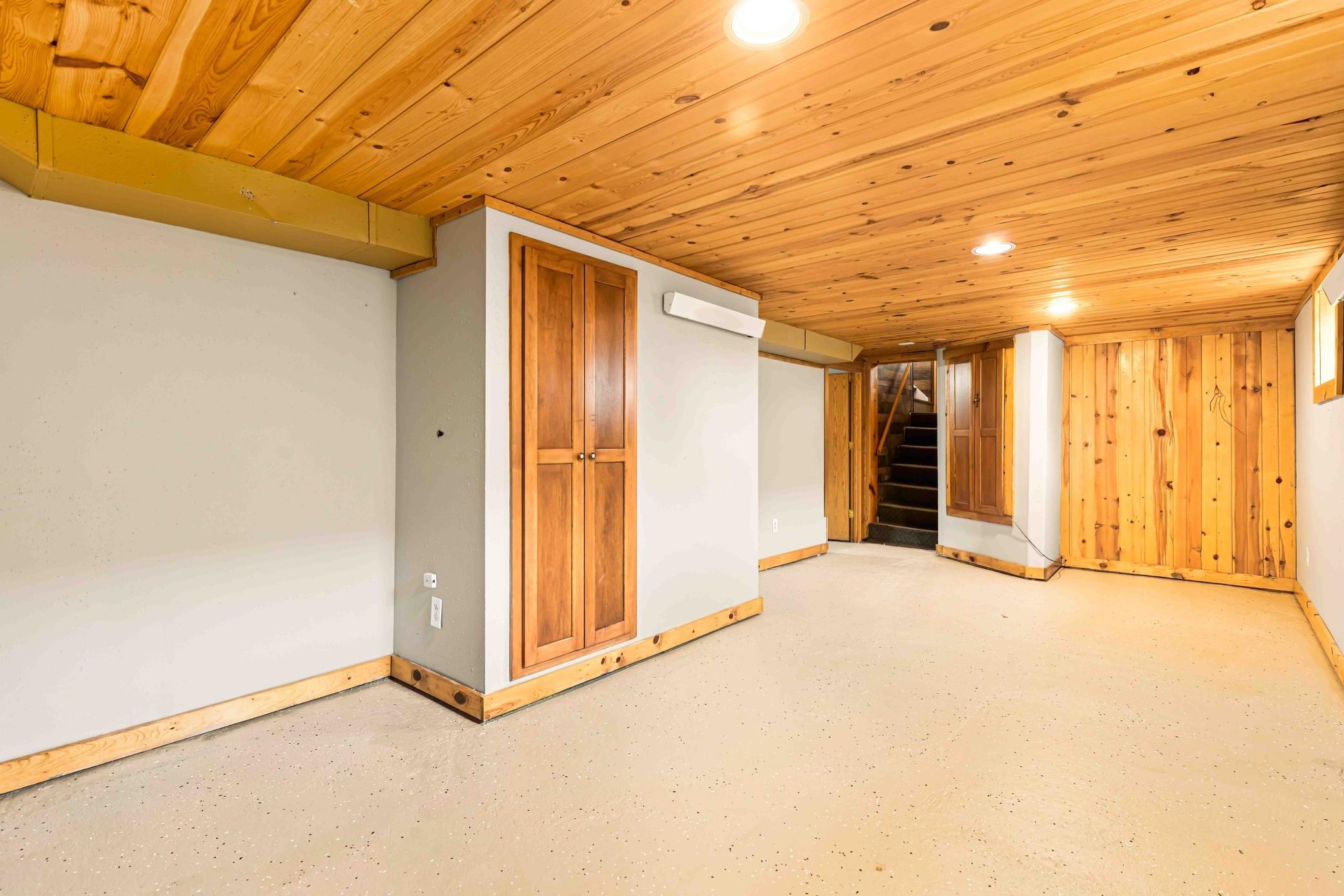1912 single family home for sale at 840 Elm Street in Kindred, ND — 2 bed, 2 bath (photo 20 of 29)