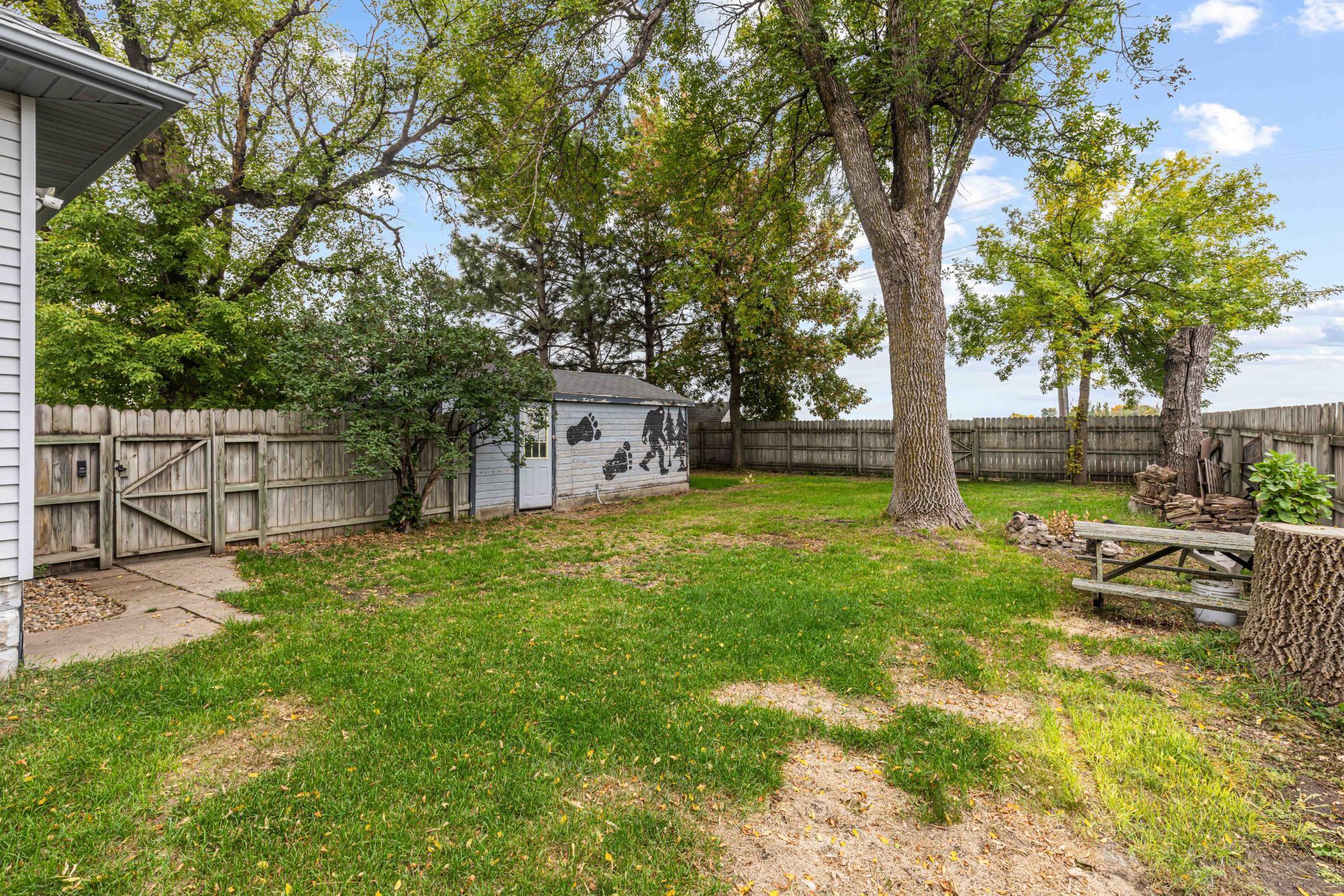 1912 single family home for sale at 840 Elm Street in Kindred, ND — 2 bed, 2 bath (photo 27 of 29)