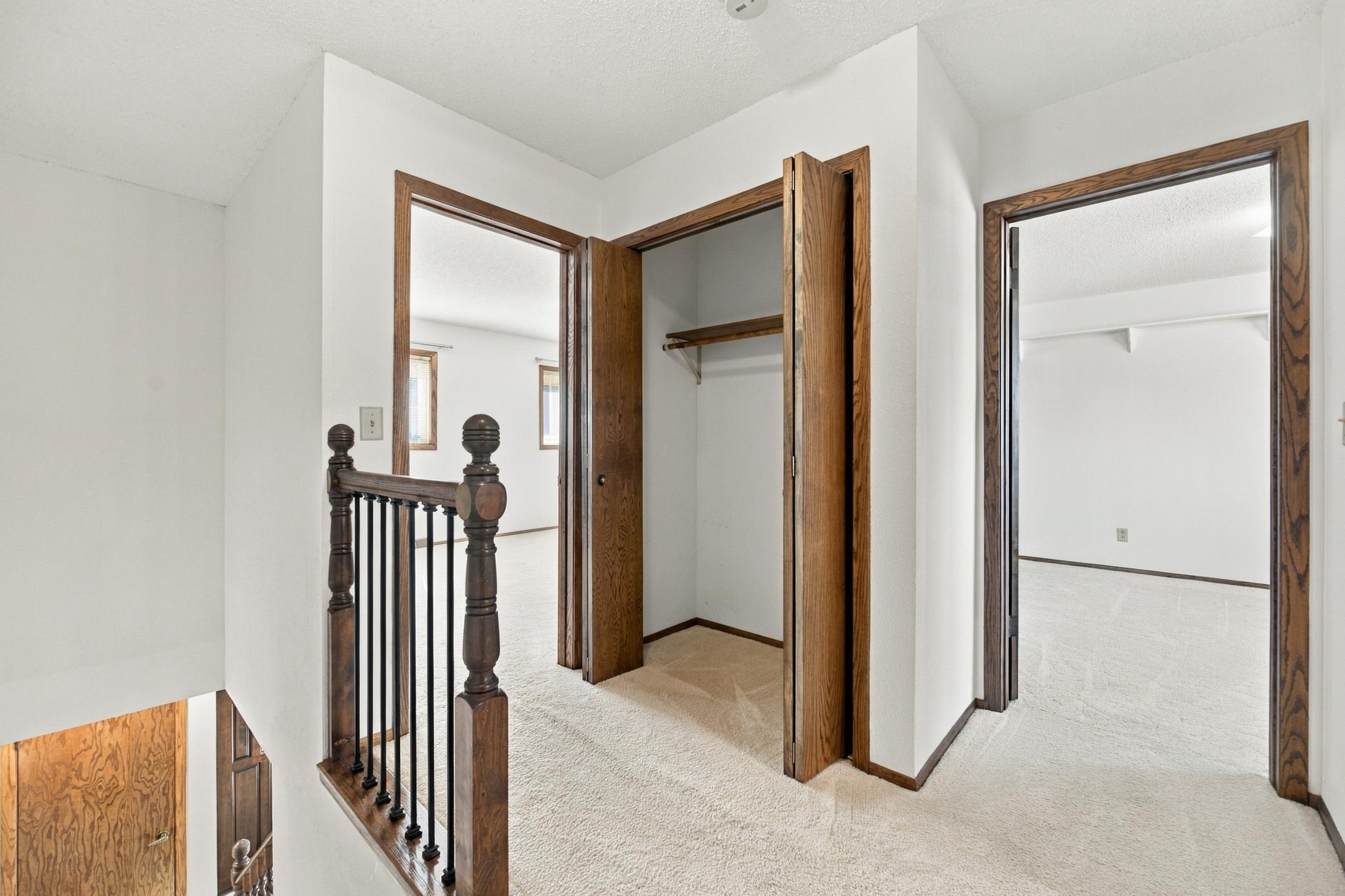 1978 townhouse for sale at 1402 E Gateway Circle S, Unit H in Fargo, ND — 2 bed, 2 bath (photo 14 of 35)