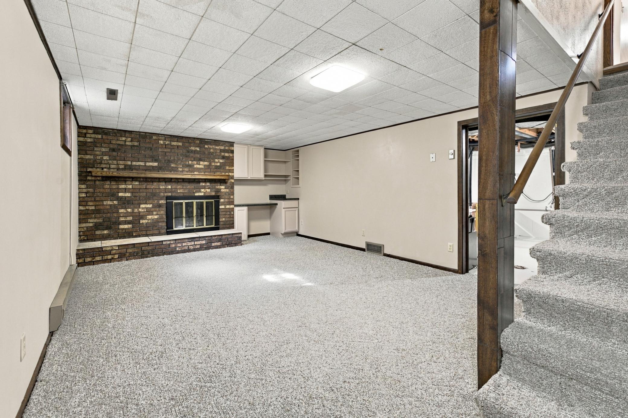 1978 townhouse for sale at 1402 E Gateway Circle S, Unit H in Fargo, ND — 2 bed, 2 bath (photo 23 of 35)
