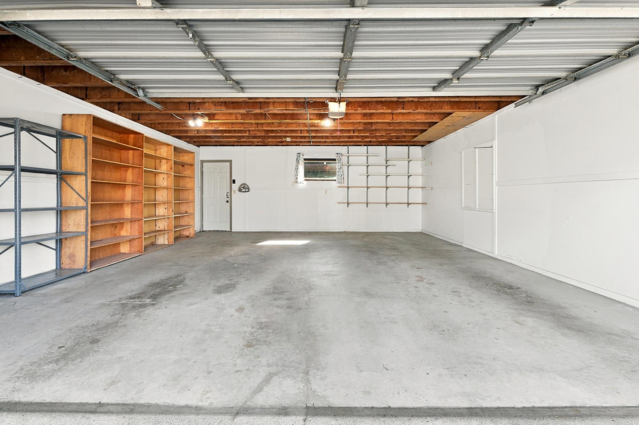 1978 townhouse for sale at 1402 E Gateway Circle S, Unit H in Fargo, ND — 2 bed, 2 bath (photo 35 of 35)