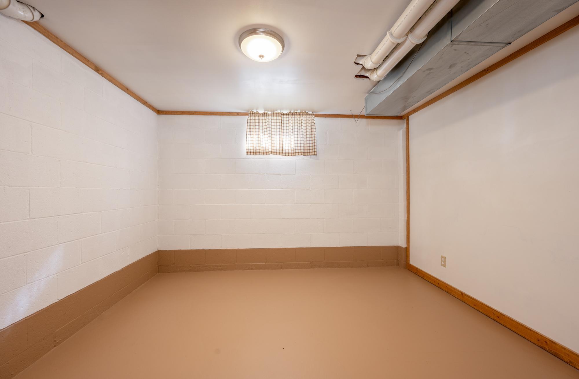 1953 single family home for sale at 103 Hacar Place in Grand Rapids, MN — 3 bed, 2 bath (photo 16 of 36)