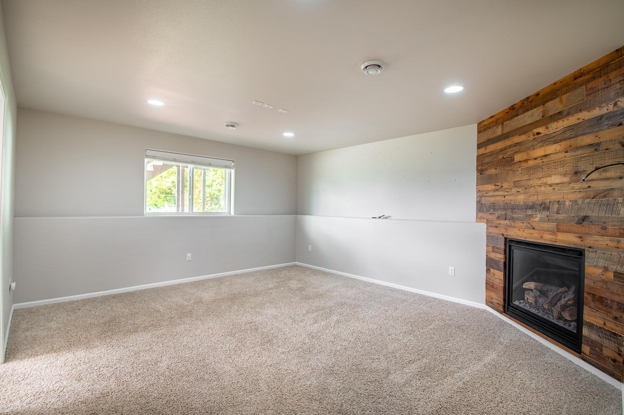2013 single family home for sale at 5883 Autumn Drive S in Fargo, ND — 4 bed, 2 bath (photo 25 of 56)