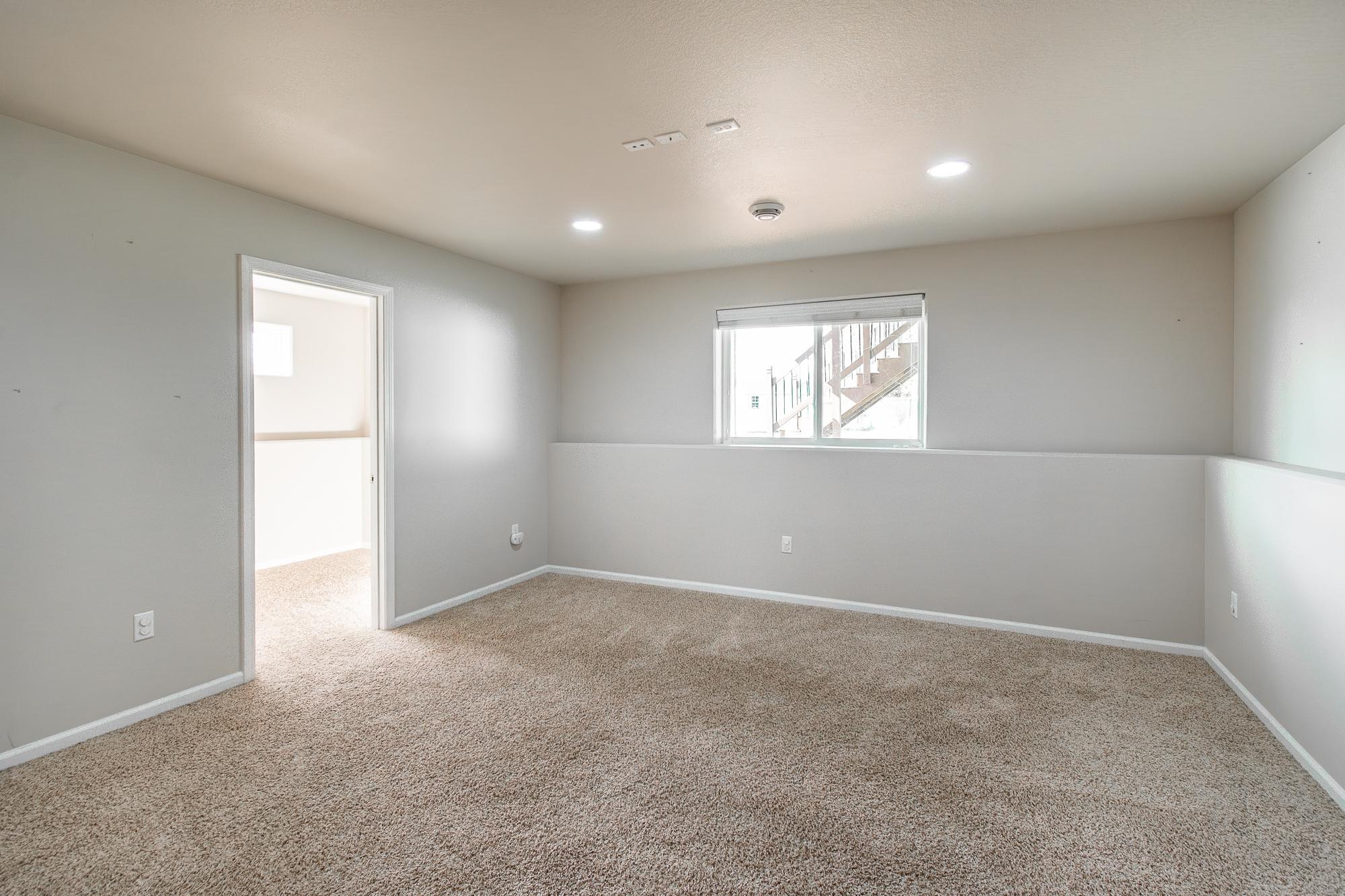 2013 single family home for sale at 5883 Autumn Drive S in Fargo, ND — 4 bed, 2 bath (photo 28 of 56)