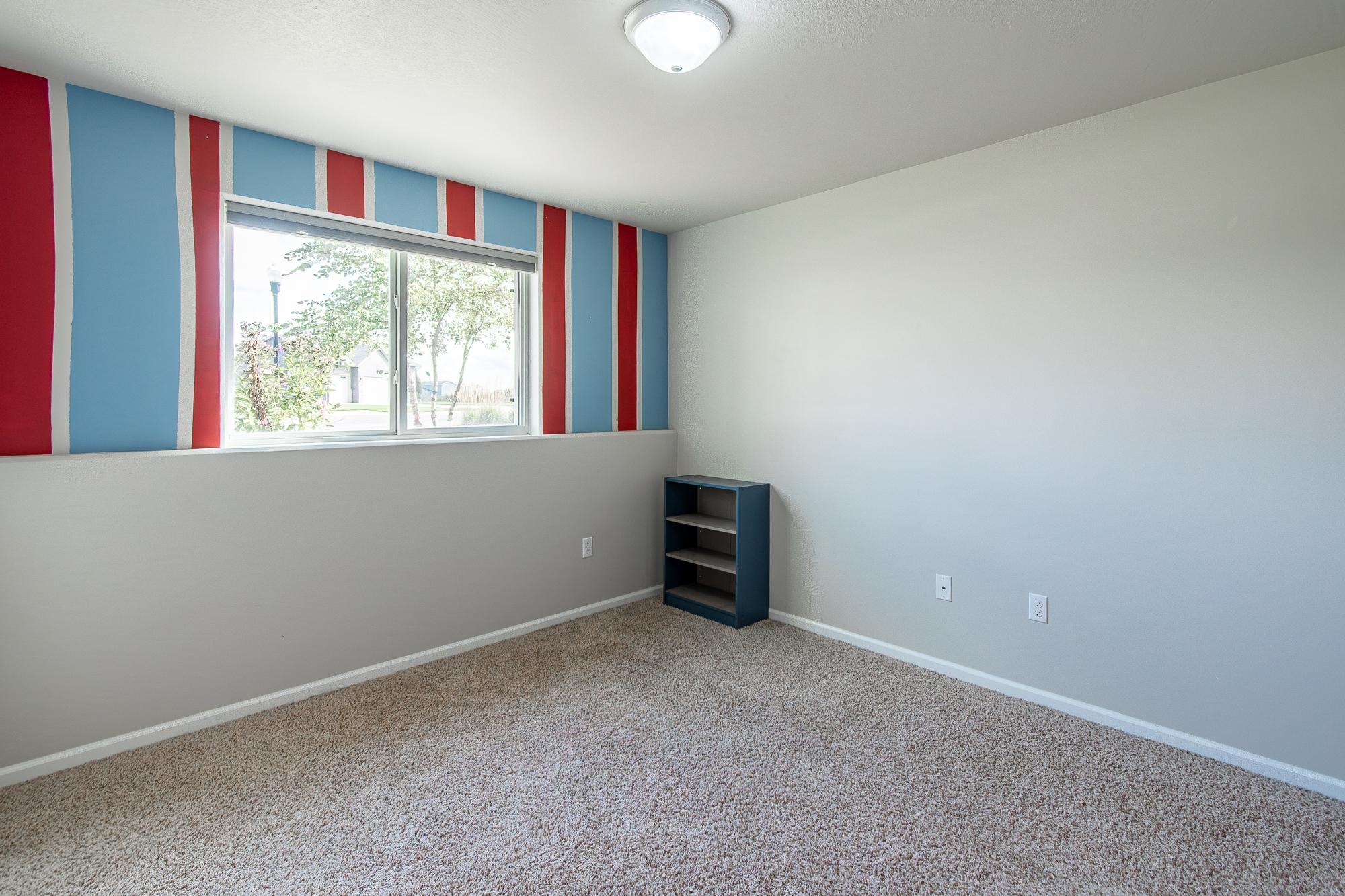 2013 single family home for sale at 5883 Autumn Drive S in Fargo, ND — 4 bed, 2 bath (photo 34 of 56)