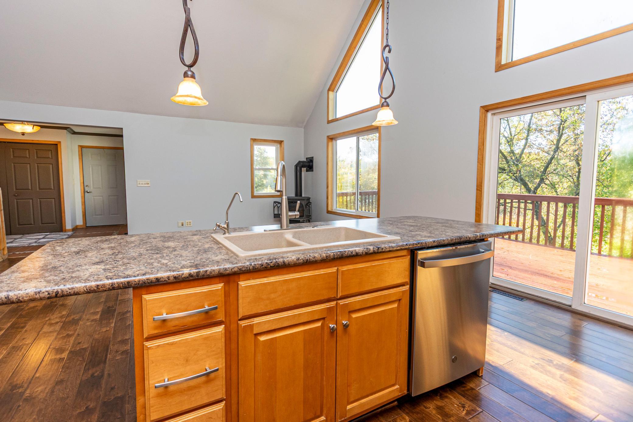 2003 single family home for sale at 3690 Wahtomin Trail NW in Alexandria, MN — 3 bed, 2 bath (photo 11 of 55)