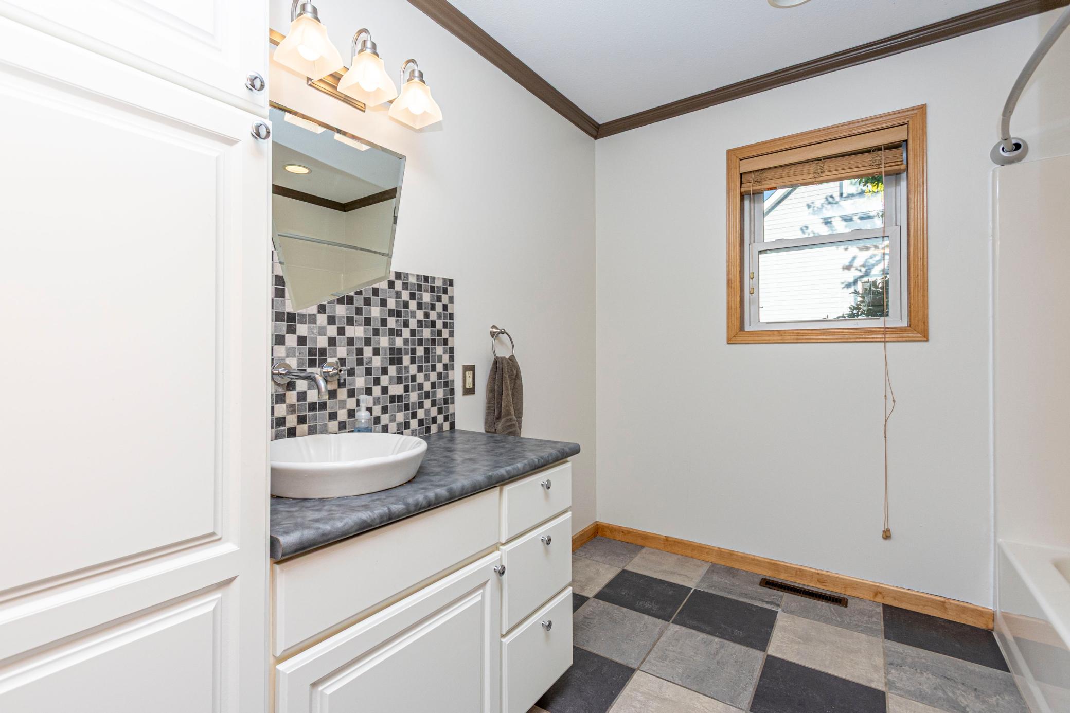 2003 single family home for sale at 3690 Wahtomin Trail NW in Alexandria, MN — 3 bed, 2 bath (photo 15 of 55)