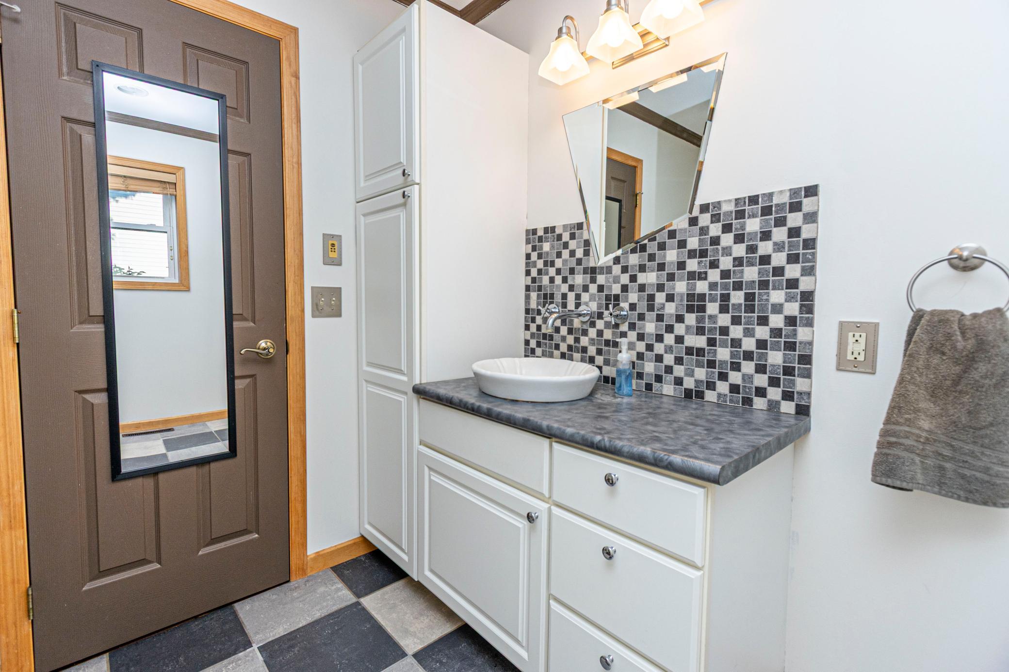 2003 single family home for sale at 3690 Wahtomin Trail NW in Alexandria, MN — 3 bed, 2 bath (photo 17 of 55)