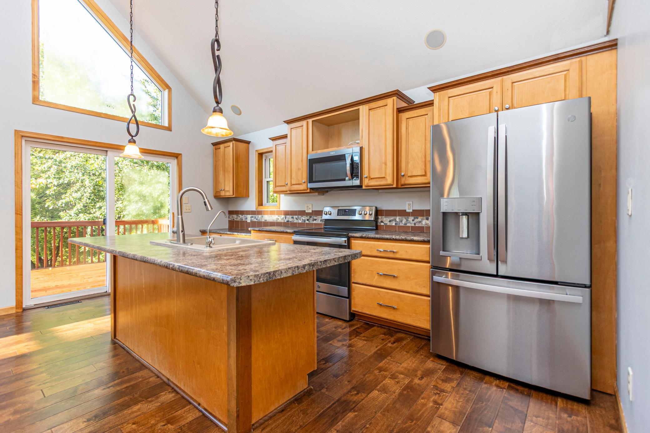 2003 single family home for sale at 3690 Wahtomin Trail NW in Alexandria, MN — 3 bed, 2 bath (photo 10 of 55)