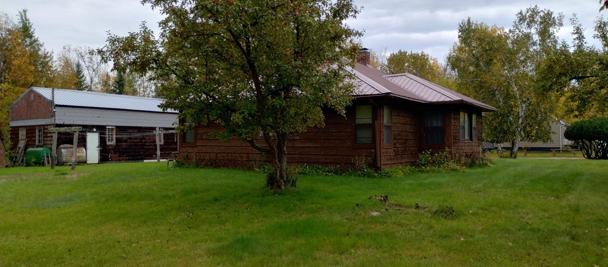 1950 single family home for sale at 208 Pine Avenue NW in Bagley, MN — 3 bed, 1 bath (photo 4 of 31)