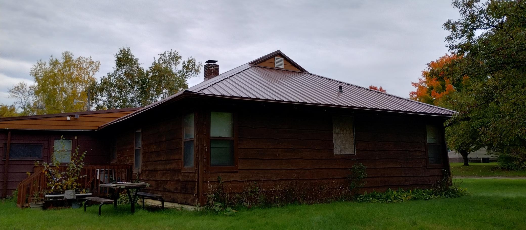 1950 single family home for sale at 208 Pine Avenue NW in Bagley, MN — 3 bed, 1 bath (photo 5 of 31)