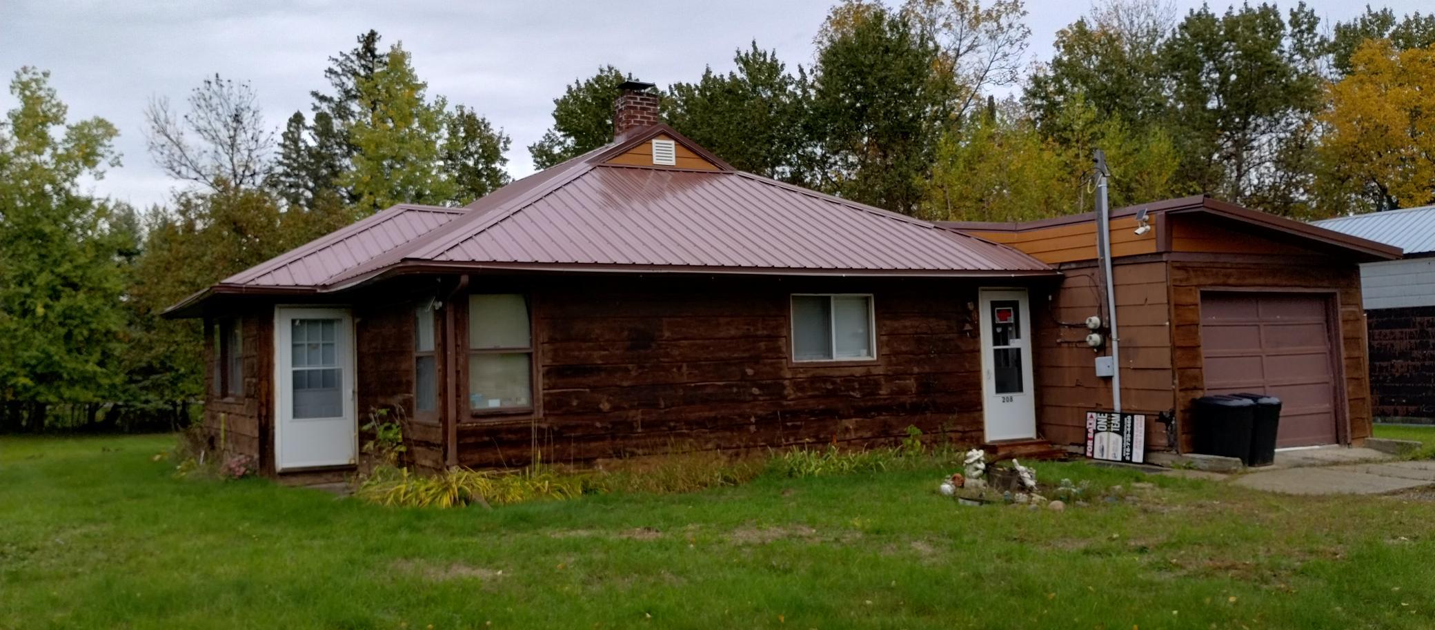 1950 single family home for sale at 208 Pine Avenue NW in Bagley, MN — 3 bed, 1 bath (photo 6 of 31)