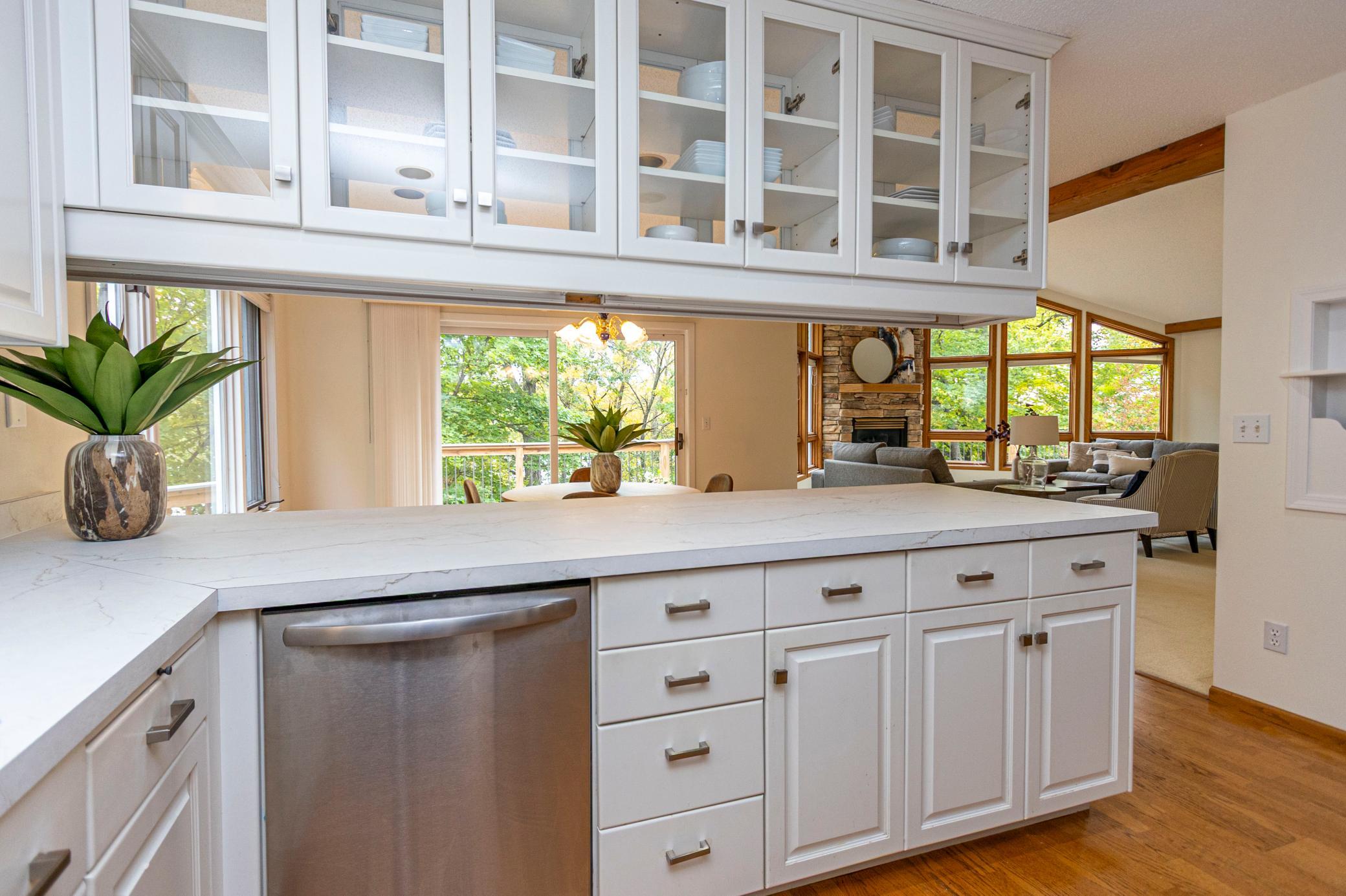 1993 single family home for sale at 1850 Petes Point Lane SW in Alexandria, MN — 4 bed, 3 bath (photo 15 of 84)