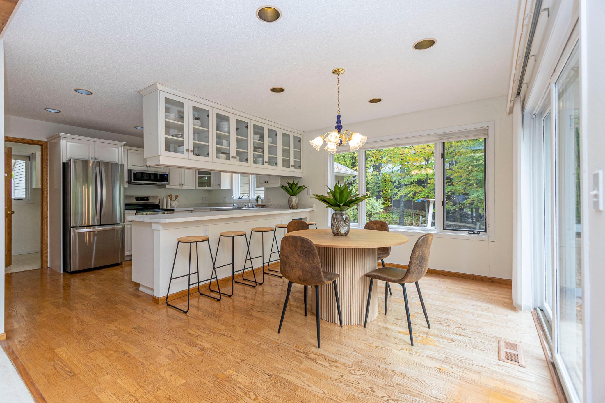 1993 single family home for sale at 1850 Petes Point Lane SW in Alexandria, MN — 4 bed, 3 bath (photo 18 of 84)