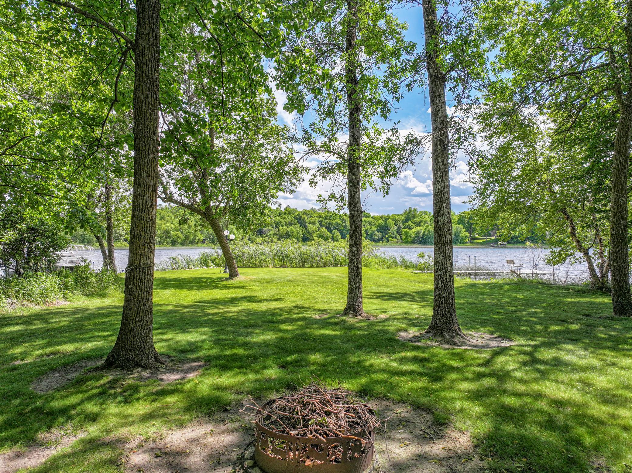 1993 single family home for sale at 1850 Petes Point Lane SW in Alexandria, MN — 4 bed, 3 bath (photo 4 of 84)
