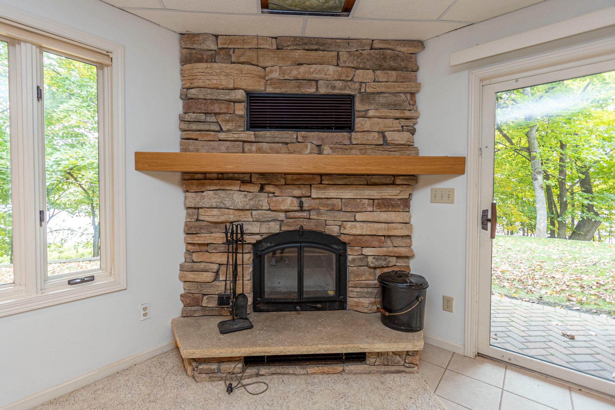 1993 single family home for sale at 1850 Petes Point Lane SW in Alexandria, MN — 4 bed, 3 bath (photo 35 of 84)
